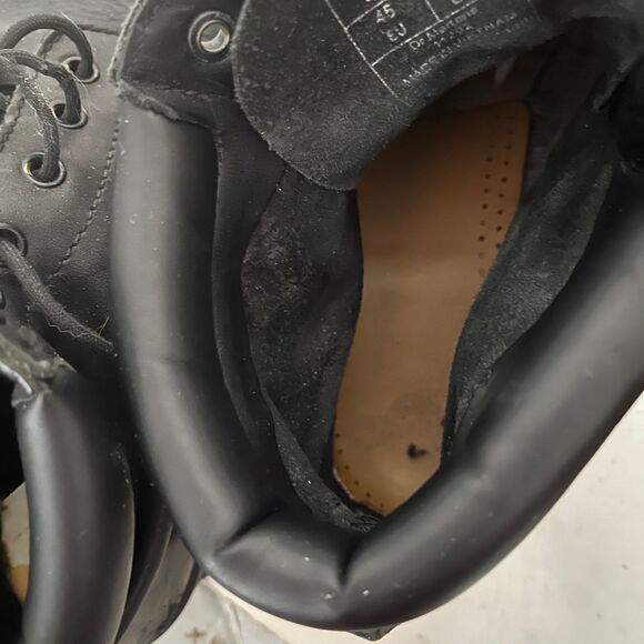 DR MARTENS Black Leather Boots Shoes Six Eye Lace Up Mens 11 Womens 12
